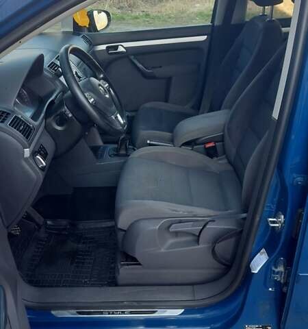 Синий Фольксваген Туран, объемом двигателя 1.97 л и пробегом 338 тыс. км за 10000 $, фото 19 на Automoto.ua