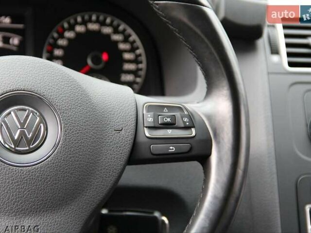 Синій Фольксваген Туран, об'ємом двигуна 1.6 л та пробігом 232 тис. км за 9200 $, фото 19 на Automoto.ua