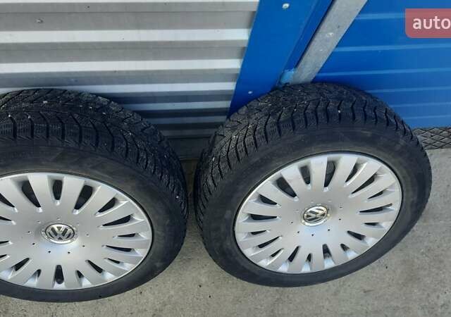 Синий Фольксваген Туран, объемом двигателя 1.97 л и пробегом 338 тыс. км за 10000 $, фото 44 на Automoto.ua