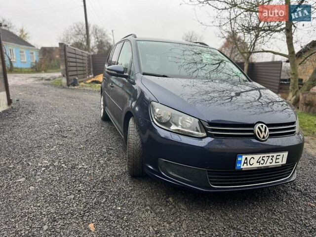 Синій Фольксваген Туран, об'ємом двигуна 1.6 л та пробігом 286 тис. км за 10600 $, фото 1 на Automoto.ua