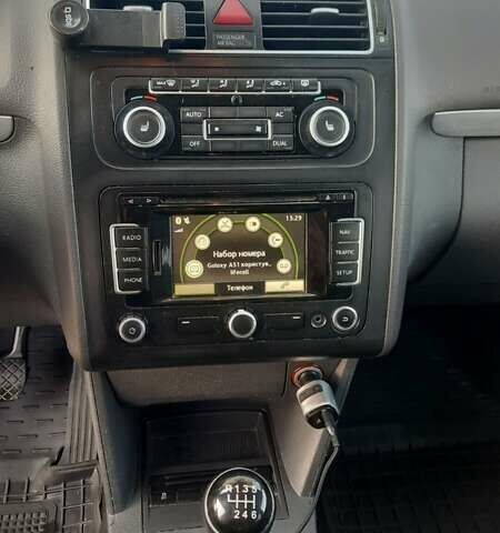 Синий Фольксваген Туран, объемом двигателя 1.97 л и пробегом 338 тыс. км за 10000 $, фото 32 на Automoto.ua