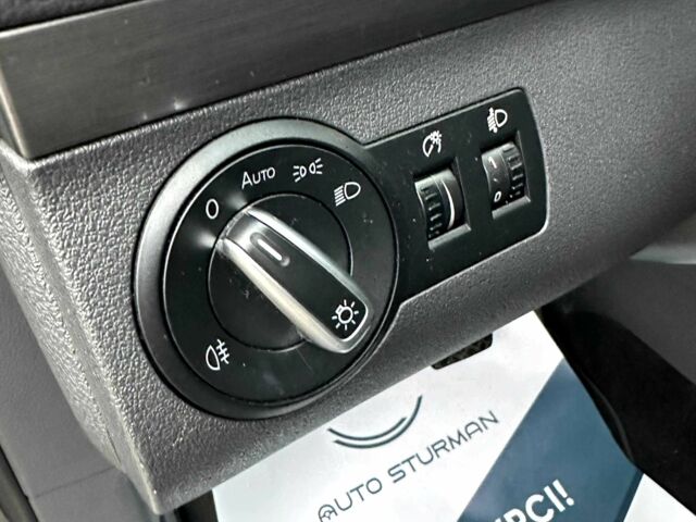 Синий Фольксваген Туран, объемом двигателя 1.6 л и пробегом 267 тыс. км за 9500 $, фото 8 на Automoto.ua