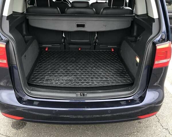 Синій Фольксваген Туран, об'ємом двигуна 1.39 л та пробігом 225 тис. км за 8500 $, фото 8 на Automoto.ua