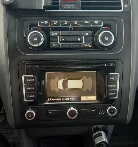 Синий Фольксваген Туран, объемом двигателя 1.97 л и пробегом 338 тыс. км за 10000 $, фото 41 на Automoto.ua