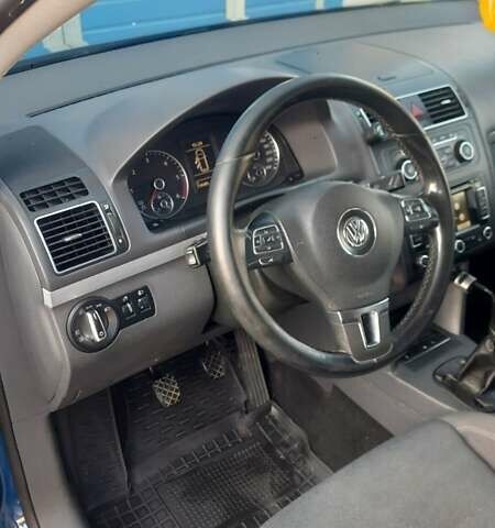 Синий Фольксваген Туран, объемом двигателя 1.97 л и пробегом 338 тыс. км за 10000 $, фото 33 на Automoto.ua