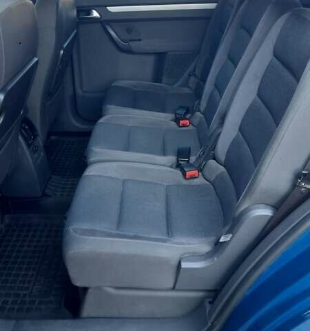 Синий Фольксваген Туран, объемом двигателя 1.97 л и пробегом 338 тыс. км за 10000 $, фото 16 на Automoto.ua