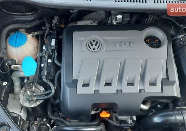 Синий Фольксваген Туран, объемом двигателя 1.97 л и пробегом 338 тыс. км за 10000 $, фото 9 на Automoto.ua