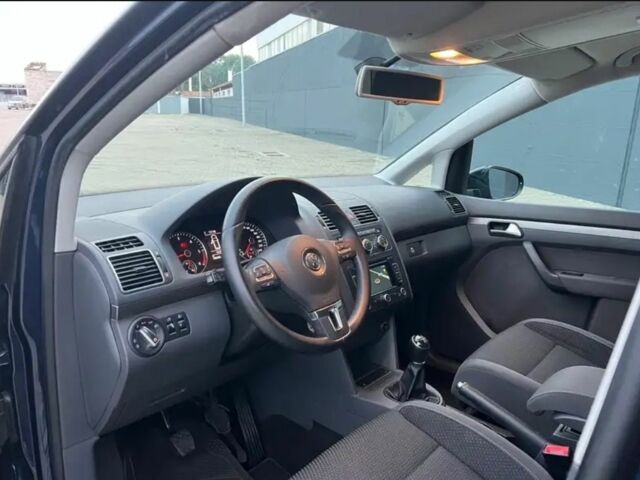 Синий Фольксваген Туран, объемом двигателя 0 л и пробегом 110 тыс. км за 3500 $, фото 10 на Automoto.ua