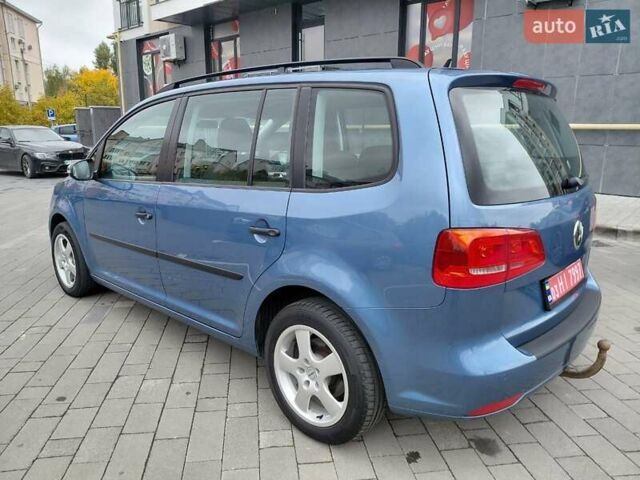 Синій Фольксваген Туран, об'ємом двигуна 1.6 л та пробігом 302 тис. км за 10300 $, фото 5 на Automoto.ua