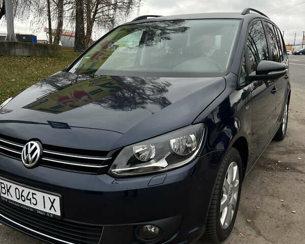 Синій Фольксваген Туран, об'ємом двигуна 1.6 л та пробігом 233 тис. км за 12100 $, фото 2 на Automoto.ua