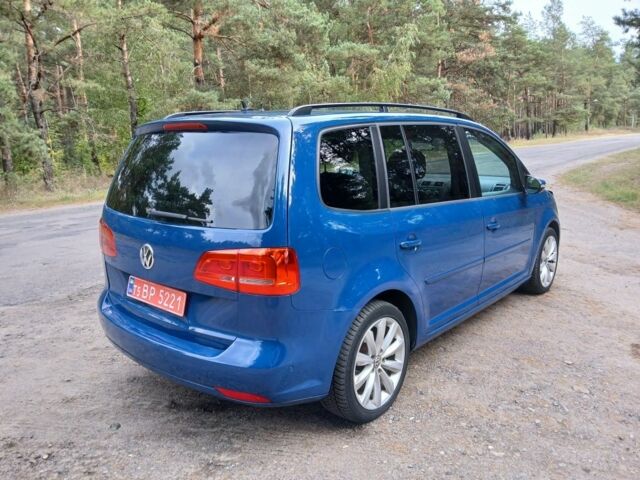 Синій Фольксваген Туран, об'ємом двигуна 0 л та пробігом 342 тис. км за 8999 $, фото 4 на Automoto.ua