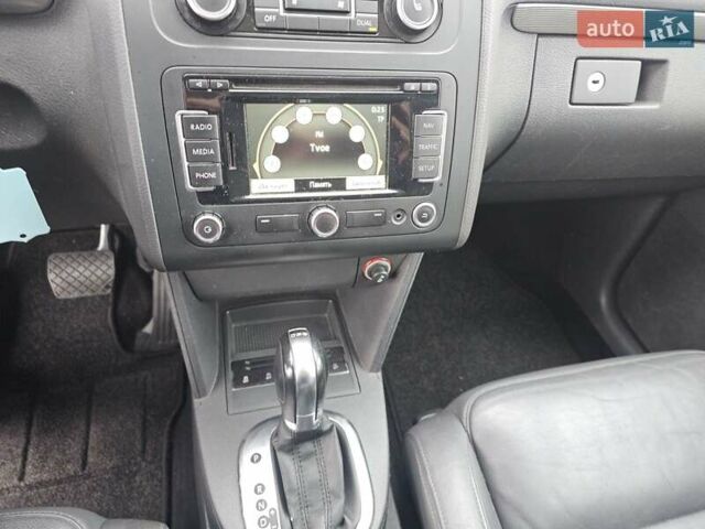 Синий Фольксваген Туран, объемом двигателя 1.6 л и пробегом 252 тыс. км за 11850 $, фото 22 на Automoto.ua