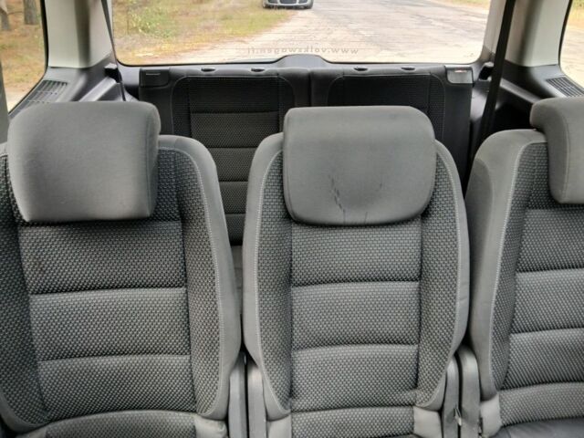 Синій Фольксваген Туран, об'ємом двигуна 0 л та пробігом 342 тис. км за 8999 $, фото 7 на Automoto.ua