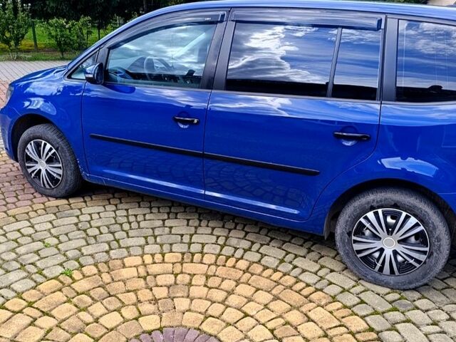 Синій Фольксваген Туран, об'ємом двигуна 1.6 л та пробігом 234 тис. км за 11200 $, фото 1 на Automoto.ua