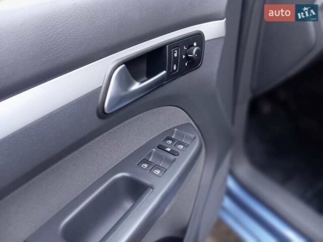 Синий Фольксваген Туран, объемом двигателя 1.2 л и пробегом 160 тыс. км за 7650 $, фото 25 на Automoto.ua