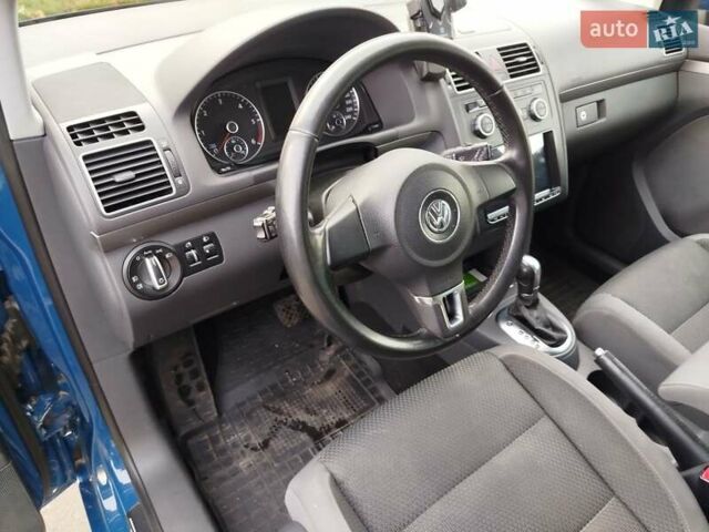 Синий Фольксваген Туран, объемом двигателя 2 л и пробегом 292 тыс. км за 11700 $, фото 13 на Automoto.ua