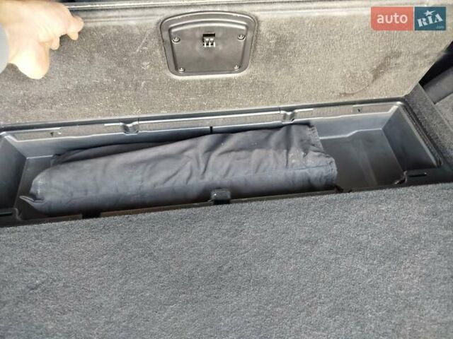 Синий Фольксваген Туран, объемом двигателя 2 л и пробегом 292 тыс. км за 11700 $, фото 23 на Automoto.ua