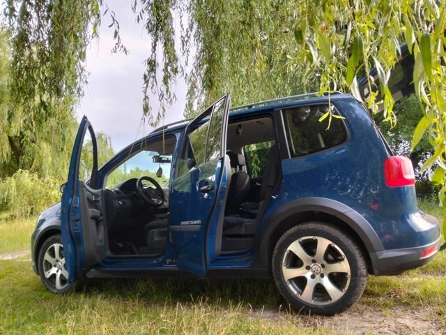 Синий Фольксваген Туран, объемом двигателя 1.4 л и пробегом 230 тыс. км за 8800 $, фото 9 на Automoto.ua