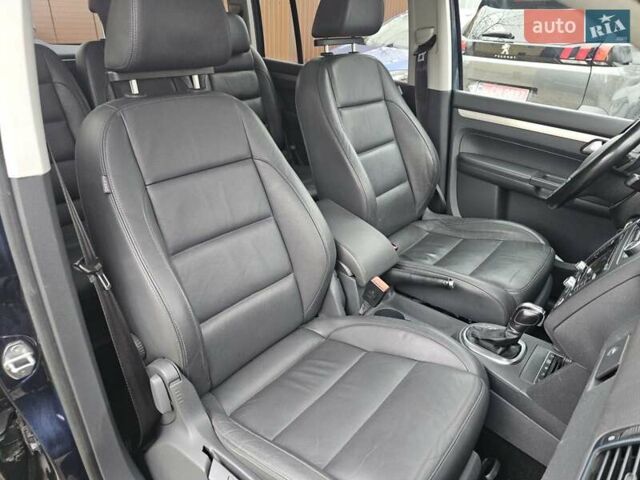 Синий Фольксваген Туран, объемом двигателя 1.6 л и пробегом 252 тыс. км за 11850 $, фото 30 на Automoto.ua