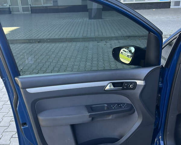 Синий Фольксваген Туран, объемом двигателя 1.97 л и пробегом 251 тыс. км за 12627 $, фото 15 на Automoto.ua