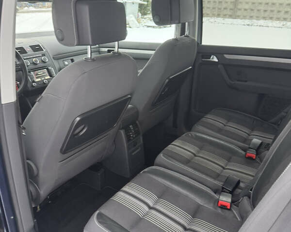 Синий Фольксваген Туран, объемом двигателя 2 л и пробегом 248 тыс. км за 12700 $, фото 23 на Automoto.ua