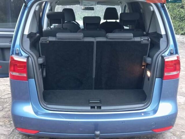 Синий Фольксваген Туран, объемом двигателя 1.2 л и пробегом 160 тыс. км за 7650 $, фото 46 на Automoto.ua