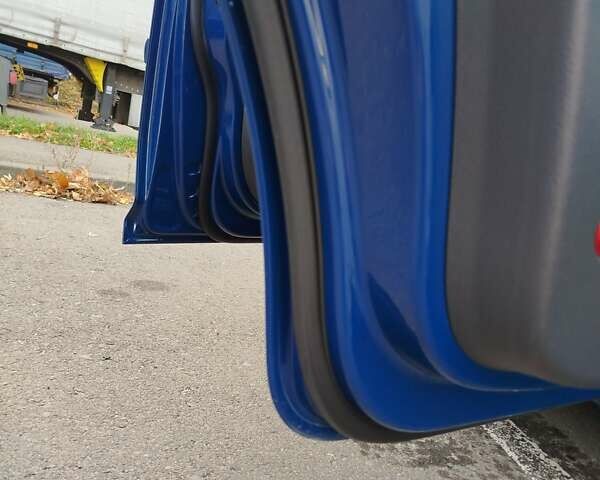 Синий Фольксваген Туран, объемом двигателя 2 л и пробегом 292 тыс. км за 11700 $, фото 19 на Automoto.ua