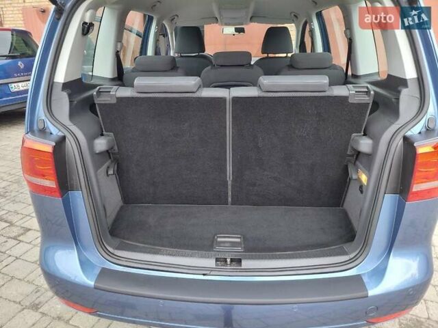 Синій Фольксваген Туран, об'ємом двигуна 1.6 л та пробігом 302 тис. км за 10300 $, фото 6 на Automoto.ua