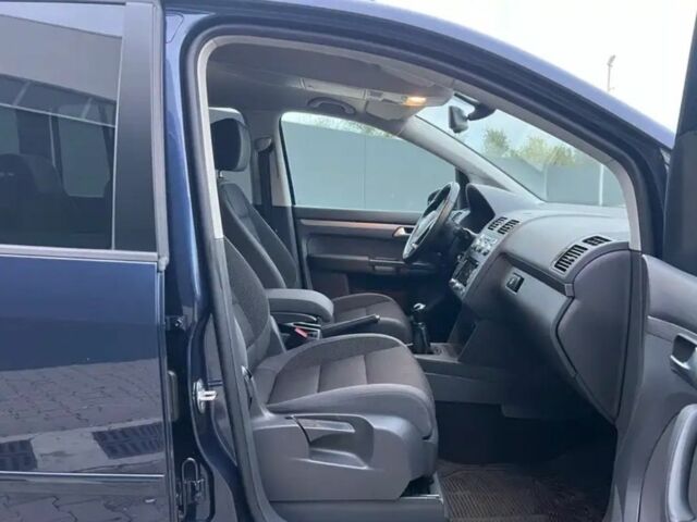 Синий Фольксваген Туран, объемом двигателя 0 л и пробегом 110 тыс. км за 3500 $, фото 15 на Automoto.ua