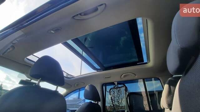 Синий Фольксваген Туран, объемом двигателя 1.6 л и пробегом 286 тыс. км за 10700 $, фото 2 на Automoto.ua