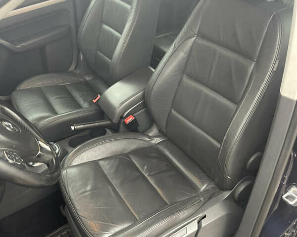 Синий Фольксваген Туран, объемом двигателя 0 л и пробегом 280 тыс. км за 10999 $, фото 13 на Automoto.ua