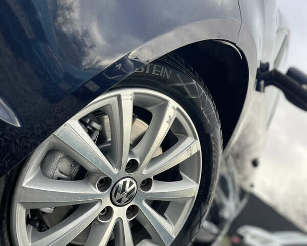 Синий Фольксваген Туран, объемом двигателя 2 л и пробегом 272 тыс. км за 12350 $, фото 16 на Automoto.ua