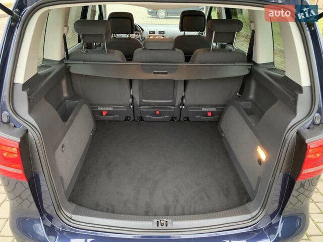 Синий Фольксваген Туран, объемом двигателя 1.6 л и пробегом 211 тыс. км за 11300 $, фото 9 на Automoto.ua