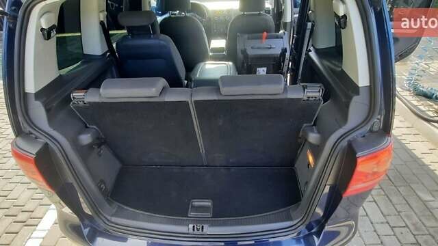 Синий Фольксваген Туран, объемом двигателя 1.6 л и пробегом 286 тыс. км за 10700 $, фото 3 на Automoto.ua