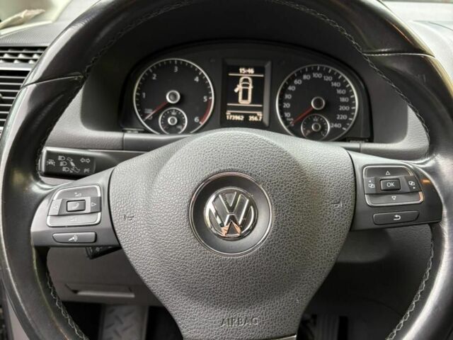 Синий Фольксваген Туран, объемом двигателя 2 л и пробегом 174 тыс. км за 13700 $, фото 6 на Automoto.ua