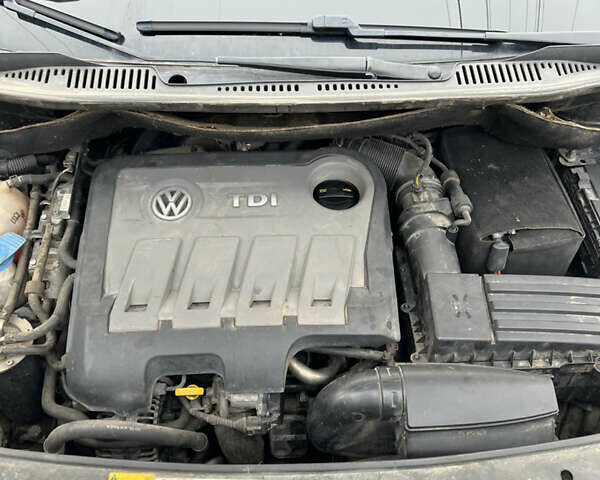 Синій Фольксваген Туран, об'ємом двигуна 1.97 л та пробігом 280 тис. км за 12200 $, фото 7 на Automoto.ua