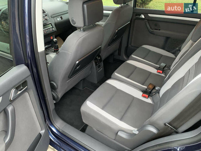 Синий Фольксваген Туран, объемом двигателя 1.6 л и пробегом 211 тыс. км за 11300 $, фото 14 на Automoto.ua