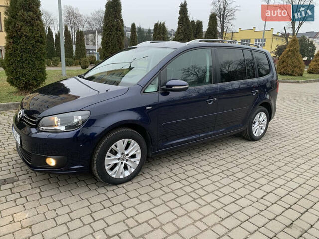 Синий Фольксваген Туран, объемом двигателя 1.6 л и пробегом 211 тыс. км за 11300 $, фото 1 на Automoto.ua