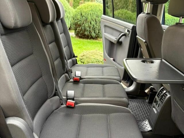 Синий Фольксваген Туран, объемом двигателя 2 л и пробегом 174 тыс. км за 13700 $, фото 4 на Automoto.ua