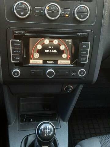 Синий Фольксваген Туран, объемом двигателя 1.6 л и пробегом 286 тыс. км за 10700 $, фото 15 на Automoto.ua