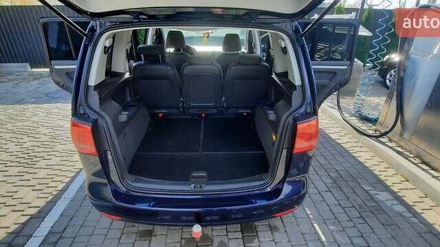 Синий Фольксваген Туран, объемом двигателя 1.6 л и пробегом 286 тыс. км за 10700 $, фото 9 на Automoto.ua