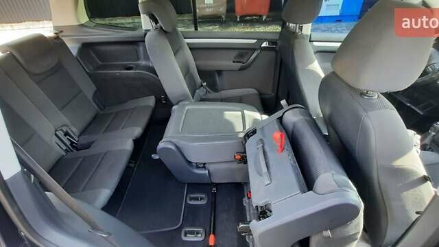 Синий Фольксваген Туран, объемом двигателя 1.6 л и пробегом 286 тыс. км за 10700 $, фото 17 на Automoto.ua