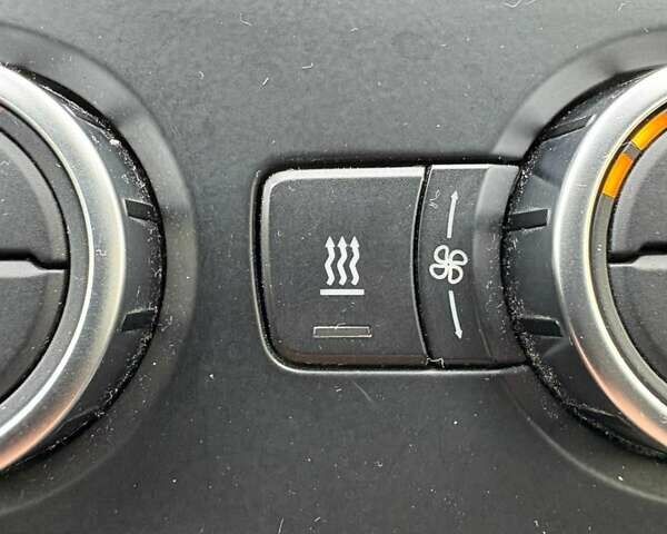 Фольксваген Туран 2013 в Ивано-Франковске на Automoto.ua Синий Фольксваген Туран, объемом двигателя 1.97 л и пробегом 174 тыс. км за 13700 $, фото 7 на Automoto.ua