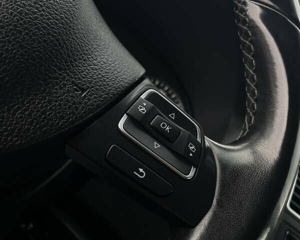 Синий Фольксваген Туран, объемом двигателя 2 л и пробегом 272 тыс. км за 12350 $, фото 58 на Automoto.ua