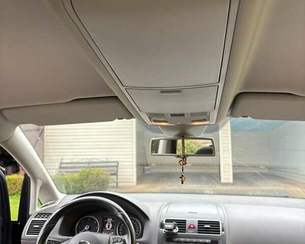 Фольксваген Туран 2013 в Ивано-Франковске на Automoto.ua Синий Фольксваген Туран, объемом двигателя 1.97 л и пробегом 174 тыс. км за 13700 $, фото 14 на Automoto.ua