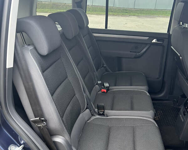 Синій Фольксваген Туран, об'ємом двигуна 1.97 л та пробігом 280 тис. км за 12200 $, фото 10 на Automoto.ua