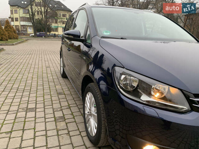 Синий Фольксваген Туран, объемом двигателя 1.6 л и пробегом 211 тыс. км за 11300 $, фото 4 на Automoto.ua