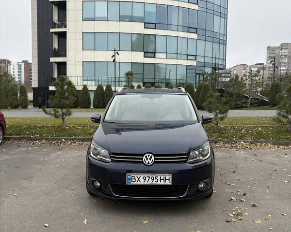 Синий Фольксваген Туран, объемом двигателя 1.6 л и пробегом 200 тыс. км за 11200 $, фото 6 на Automoto.ua