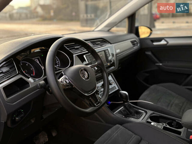 Синий Фольксваген Туран, объемом двигателя 1.6 л и пробегом 193 тыс. км за 14900 $, фото 17 на Automoto.ua