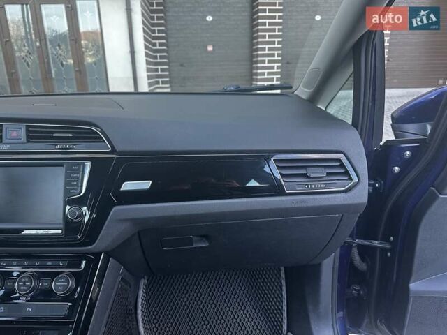 Синий Фольксваген Туран, объемом двигателя 1.97 л и пробегом 200 тыс. км за 18500 $, фото 38 на Automoto.ua